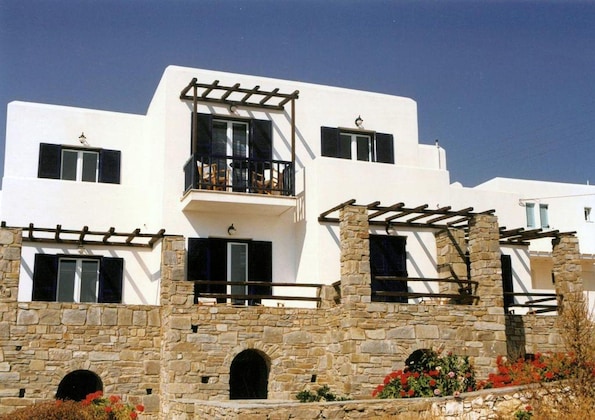 Gallery - San Antonio Summer House