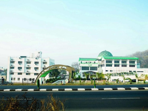 Gallery - The Emerald Resort, Pune