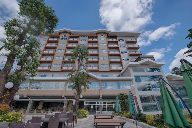 Gallery - Newtown Plaza Hotel