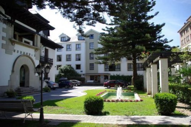 Gallery - Hotel Y Apartamentos Arias