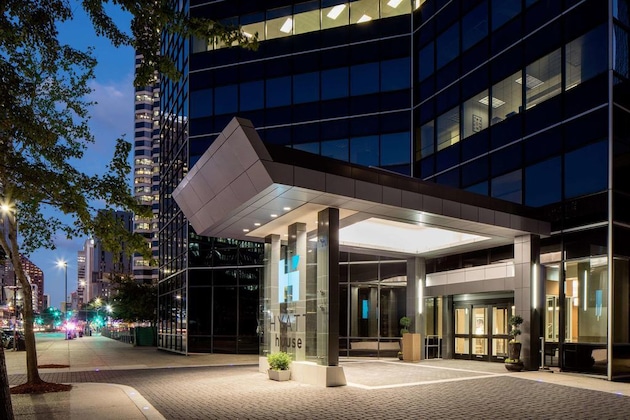 Gallery - Hyatt House New Orleans Downtown