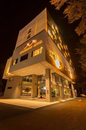 Gallery - Mandurah Hotel