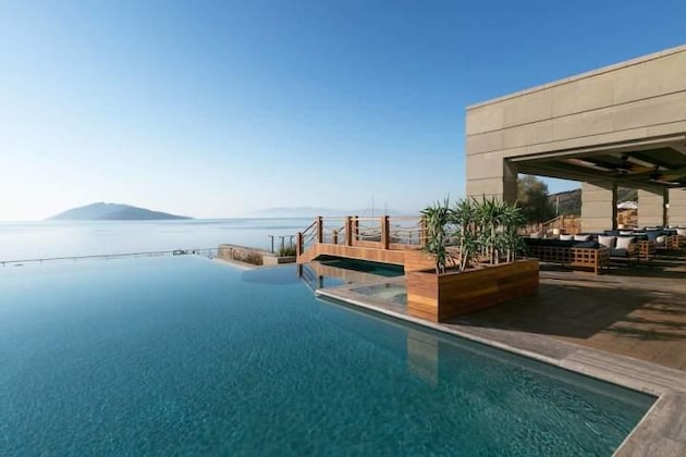 Gallery - Caresse, A Luxury Collection Resort & Spa