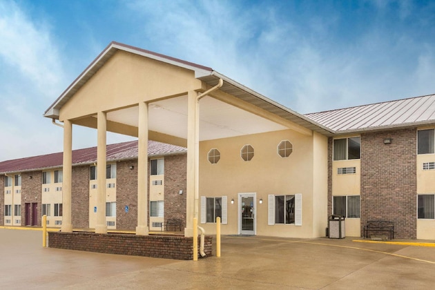 Gallery - Baymont By Wyndham Bowling Green