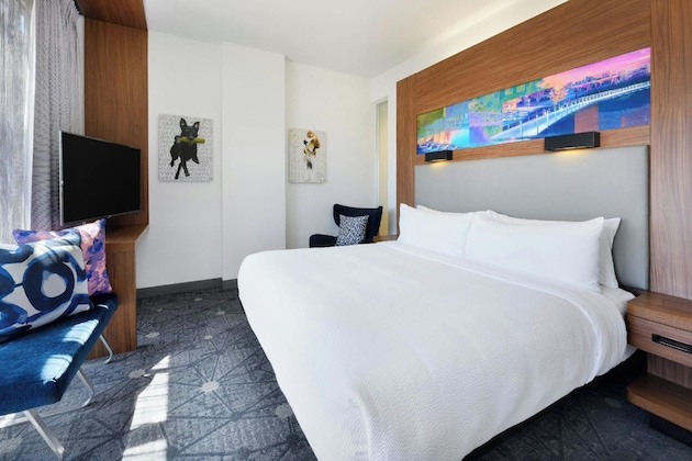 Gallery - Aloft Greenville Downtown