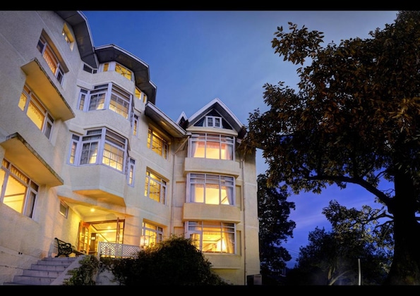 Gallery - Summit Le Royale Hotel