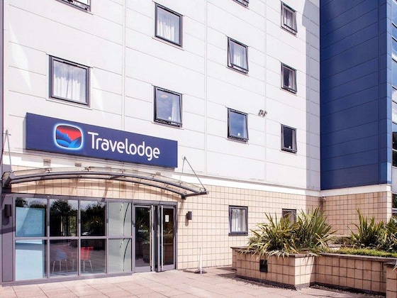 Gallery - Travelodge London Kew Bridge