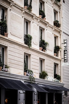 Gallery - Le Pigalle