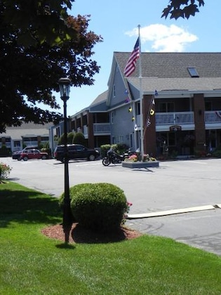 Gallery - Elmwood Resort Hotel