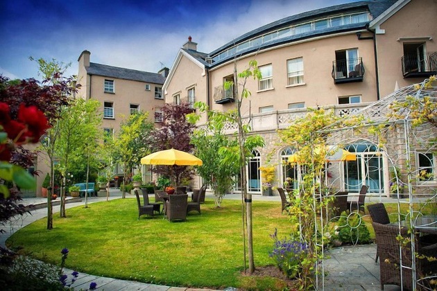 Gallery - Step House Hotel
