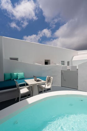 Gallery - White Concept Caves