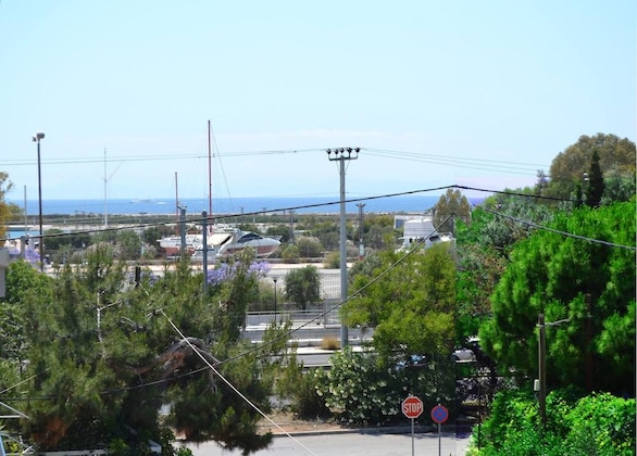 Gallery - Glyfada Seaside Residence