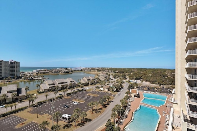 Gallery - Ariel Dunes I 1705