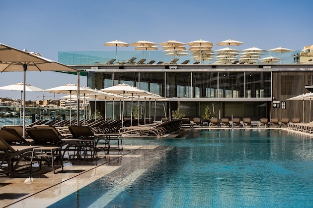 Gallery - Strand Suites By Neu Collective