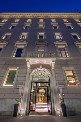 Gallery - The Guardian Hotel
