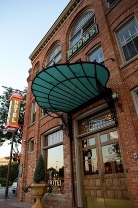 Gallery - Retro Suites Hotel
