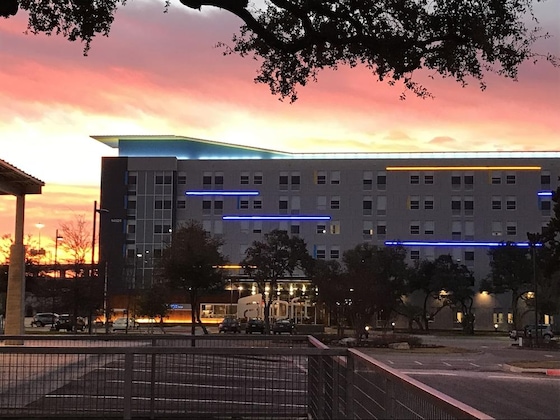 Gallery - Aloft By Marriott Austin Northwest