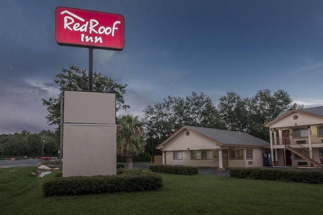 Gallery - Red Roof Inn Chipley