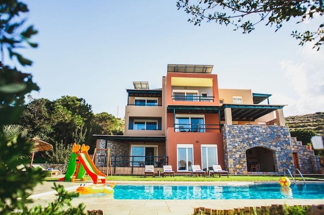 Gallery - Wild Pear Villa