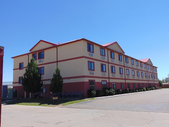 Gallery - Howard Johnson By Wyndham Lubbock Tx