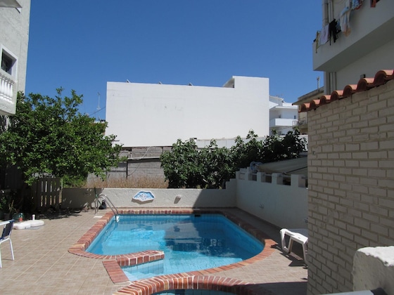 Gallery - Aquarius Apartments & Studios