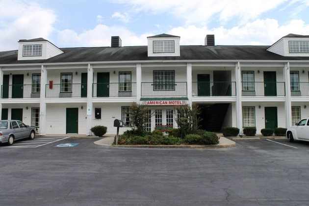 Gallery - American Motel