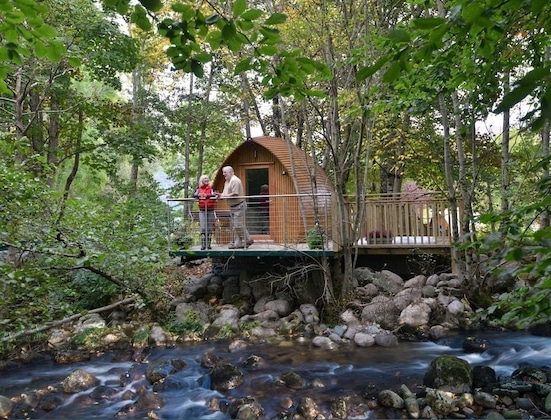 Gallery - Riverbeds Lodges With Hot Tubs