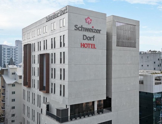 Gallery - Schweizer Dorf Hotel