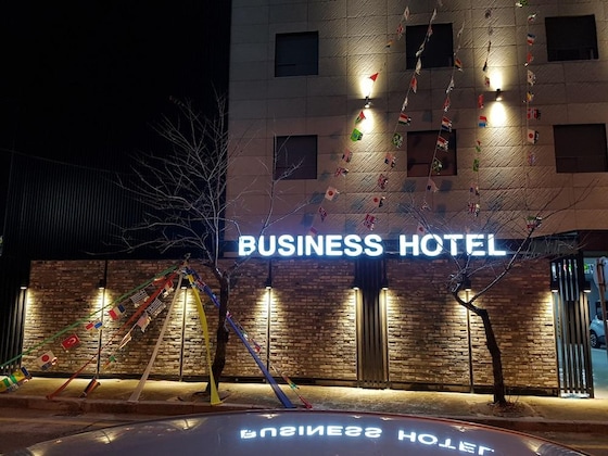 Gallery - Business Hotel