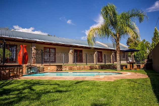 Gallery - Classic Court B&B