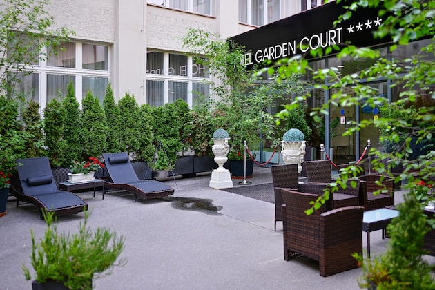 Gallery - Hotel Garden Court