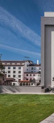 Gallery - Essence Inn Marianos