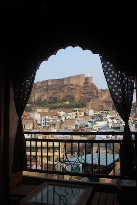 Gallery - Castle View
