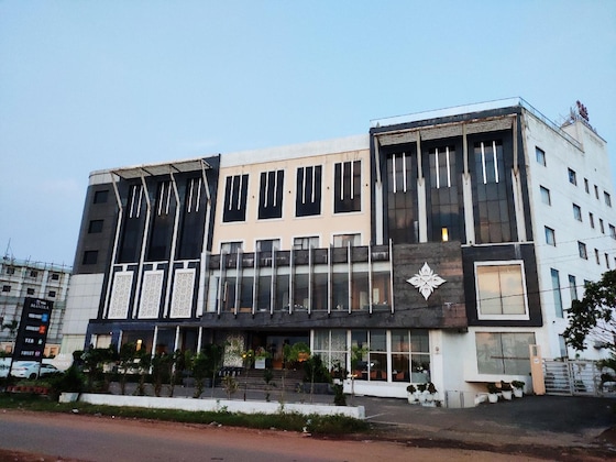 Gallery - Hotel Pal Heights Mantra