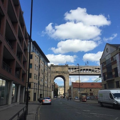 Gallery - Stylish Quayside Apartment