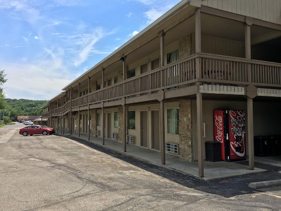 Gallery - Salt Creek Inn