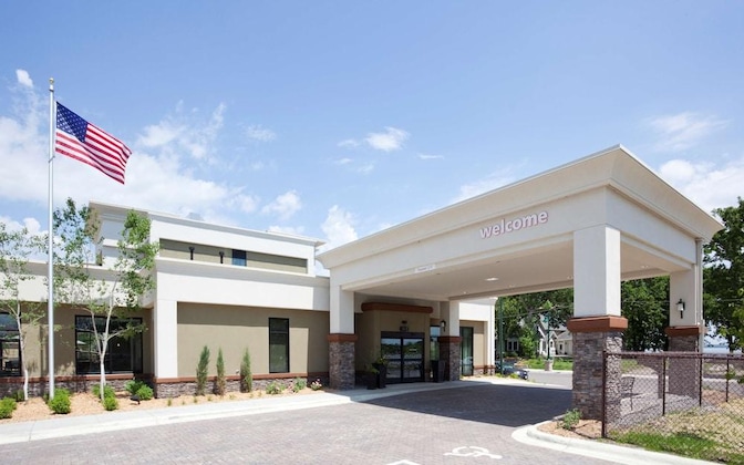 Gallery - Hampton Inn Spicer Green Lake
