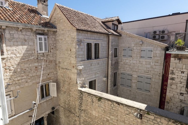 Gallery - Gothic Palace Heritage