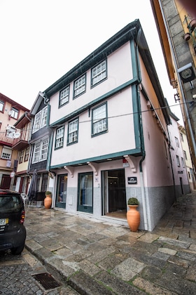 Gallery - Miragaia House