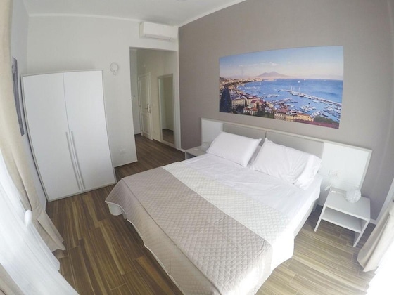 Gallery - B&B Rooms Stazione Centrale