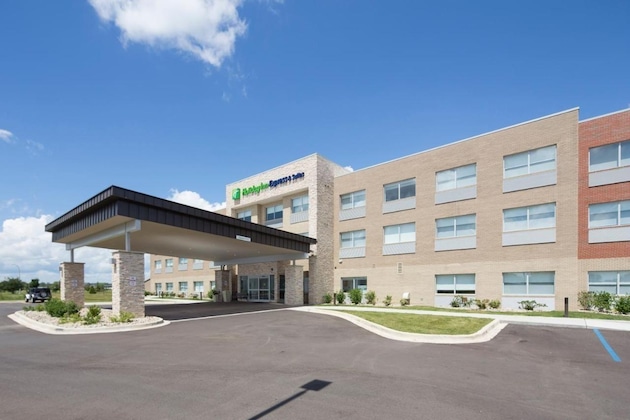 Gallery - Holiday Inn Express & Suites Gaylord By Ihg