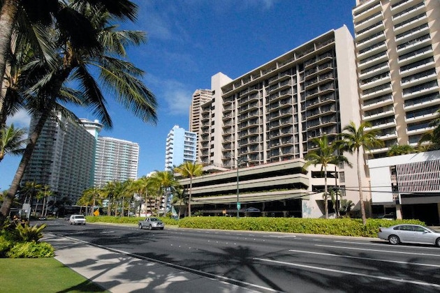 Gallery - Aqua Palms Waikiki