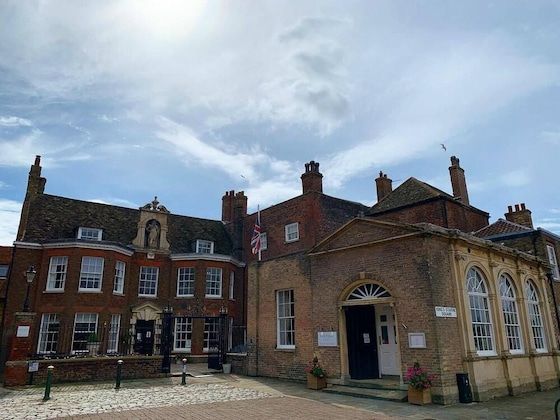 Gallery - The Bank House