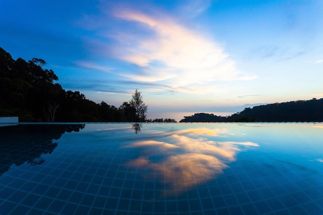 Gallery - Amala Grand Bleu Resort Hilltops