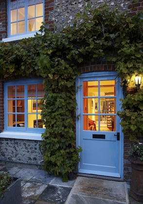 Gallery - Hang Your Hat - The Cottage