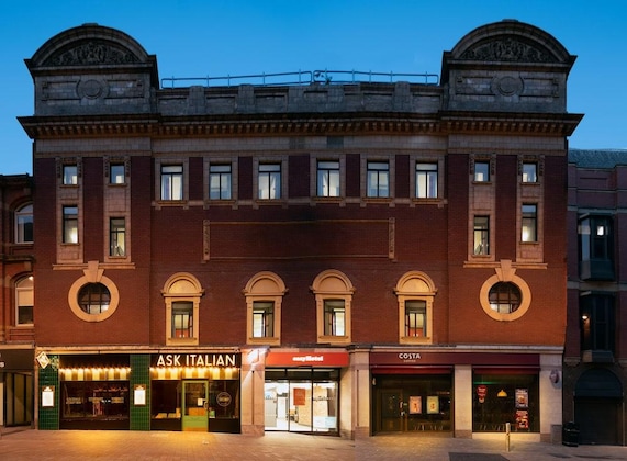 Gallery - Easyhotel Leeds