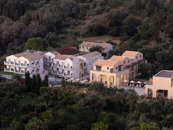 Gallery - Ekati Mare Lifestyle Resort