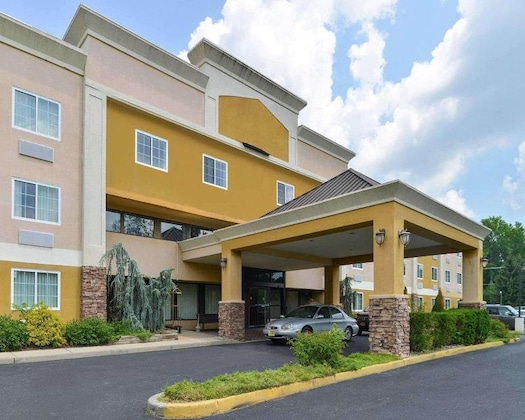Gallery - Latitude Suites Tinton Falls Eatontown Bw Premier Collection