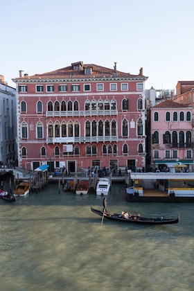 Gallery - Riva Del Vin Boutique Hotel