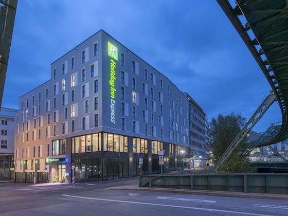 Gallery - Holiday Inn Express Wuppertal - Hauptbahnhof By Ihg